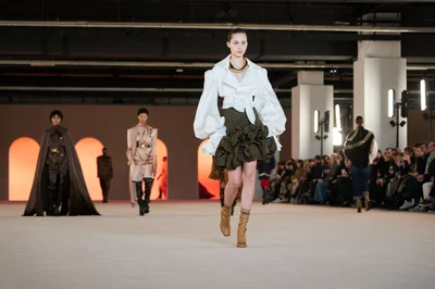 Look 15